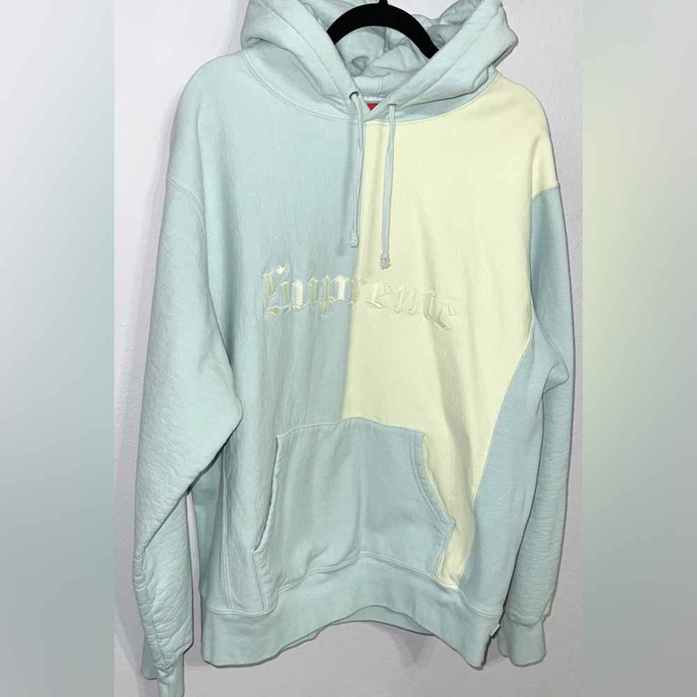 SUPREME SPLIT OLD ENGLISH HOODIE